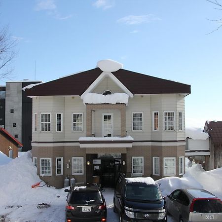 Absolute Niseko Lodge Hirafu Exterior photo