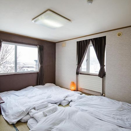 Absolute Niseko Lodge Hirafu Exterior photo