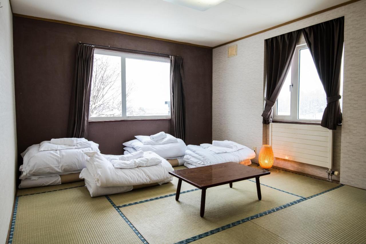 Absolute Niseko Lodge Hirafu Exterior photo