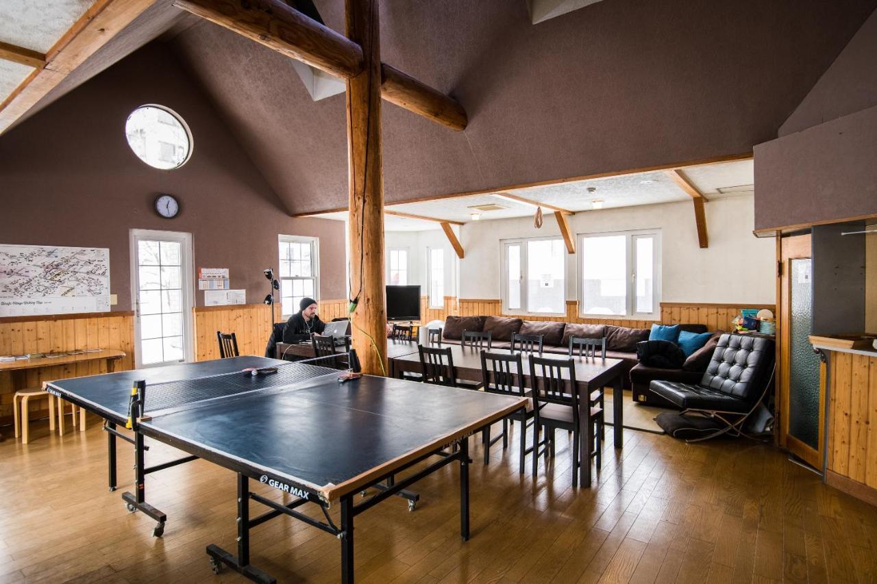Absolute Niseko Lodge Hirafu Exterior photo